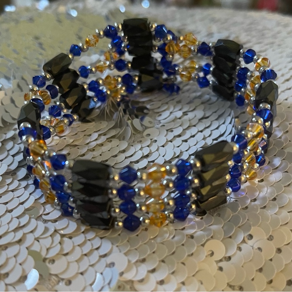 Magnetic glass beads Boutique Bracelet or Necklace! Blue, Silver, Gold